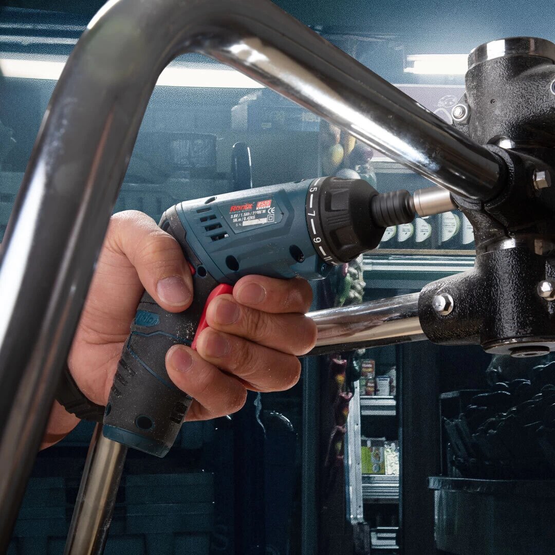 دریل پیچ گوشتی شارژی تاشو 3.6 ولت رونیکس کد 8530 (5) دریل پیچ گوشتی شارژی تاشو 3.6 ولت رونیکس کد 8530 (5)